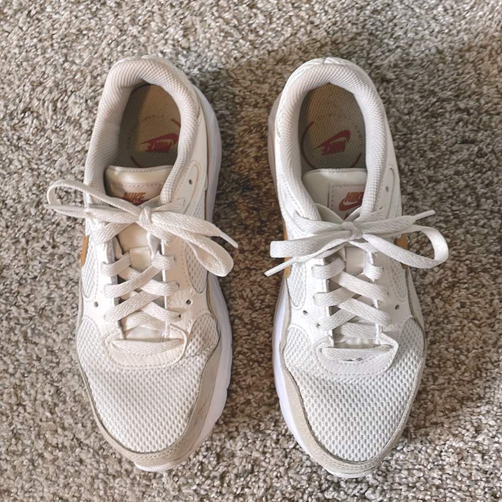 Nike Air Max SC Women’s Sneakers - Picture 2 of 4
